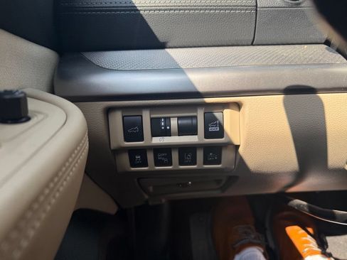 Used 2018 Subaru Outback 2.5i Premium AWD/4WD image 12