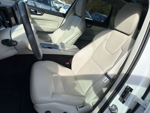 Certified 2023 Volvo XC60 B5 Plus image 16