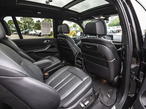 Used 2021 BMW X7 M50i w/ Executive Package AWD/4WD image 37