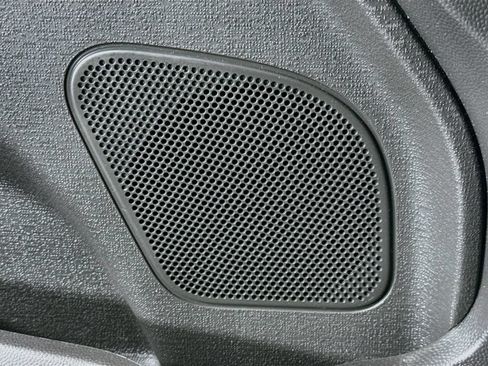 Used 2013 Ford Fiesta SE FWD image 21