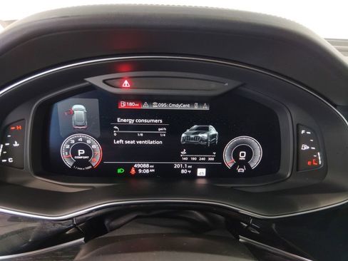 Used 2019 Audi Q8 Prestige image 18