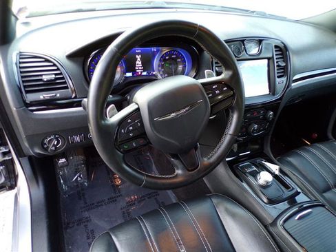 Used 2017 Chrysler 300 S image 16