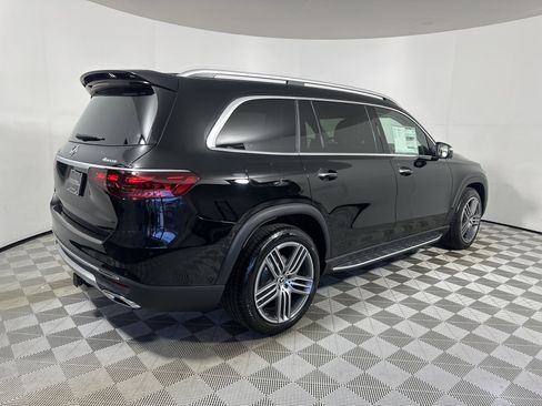 New 2025 Mercedes-Benz GLS 450 4MATIC image 7