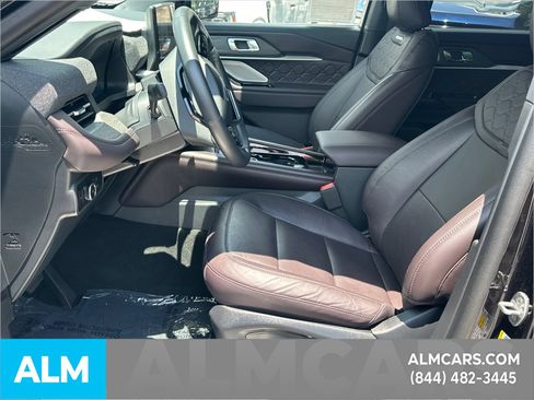 Certified 2026 Ford Explorer Platinum w/ LUX Leather Package AWD/4WD image 10