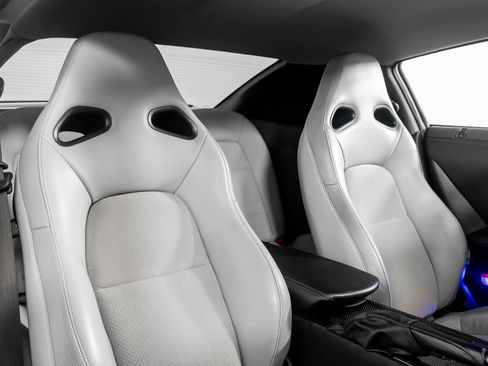 Used 2009 Nissan GT-R Premium image 31