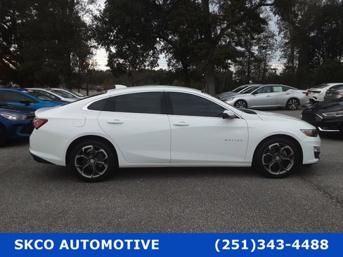 Used 2021 Chevrolet Malibu LT image 6