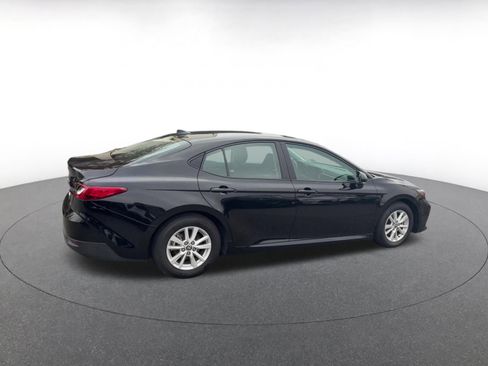 Used 2025 Toyota Camry LE image 15