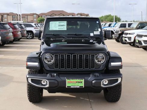 New 2026 Jeep Gladiator Sport AWD/4WD image 2