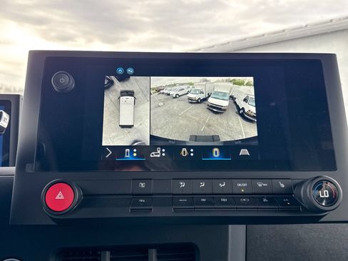 New 2026 Chevrolet Brightdrop 400 w/ Battery Pack, Max Range AWD/4WD image 33