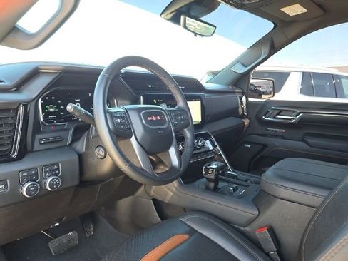 Used 2024 GMC Sierra 1500 AT4 w/ Technology Package image 24