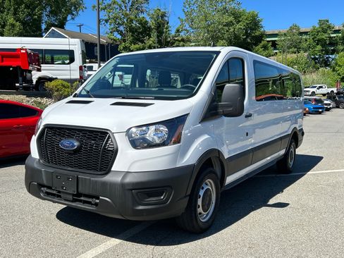 Used 2024 Ford Transit 350 XL RWD image 5