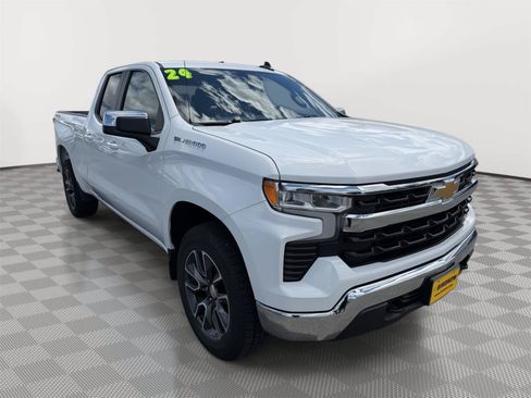 Used 2024 Chevrolet Silverado 1500 LT AWD/4WD image 5