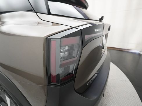 Certified 2025 Nissan Kicks SR image 35