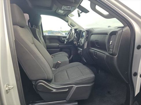 Used 2020 Chevrolet Silverado 1500 Custom w/ Custom Value Package image 21