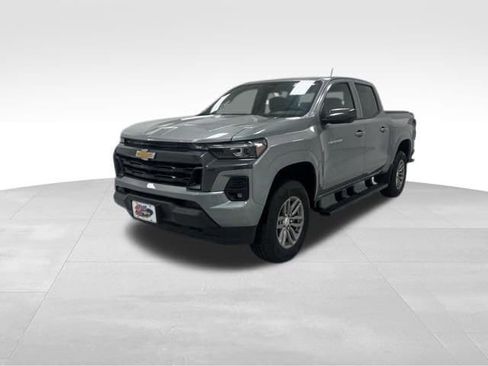 New 2026 Chevrolet Colorado LT w/ LT Convenience Package AWD/4WD image 3