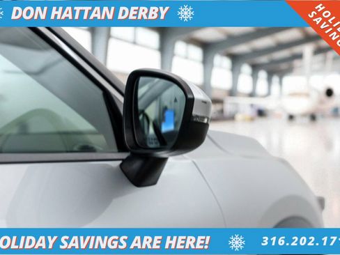 Used 2022 Nissan Rogue SV image 33