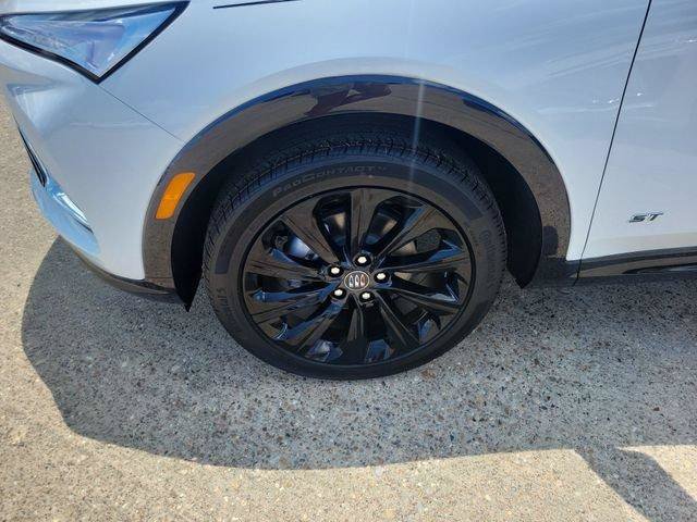 New 2026 Buick Envista Sport Touring w/ Convenience I Package FWD image 4