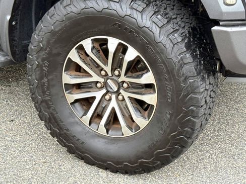 Used 2019 Ford F150 Raptor w/ Equipment Group 802A Luxury AWD/4WD image 7
