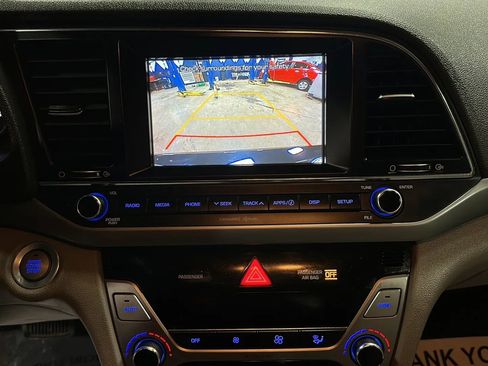 Used 2017 Hyundai Elantra ECO w/ Cargo Package image 21