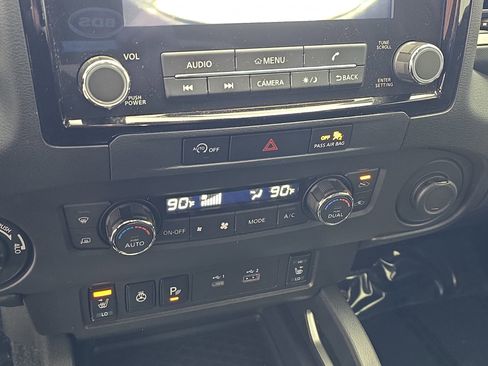 Certified 2023 Nissan Frontier SV w/ SV Premium Package image 21