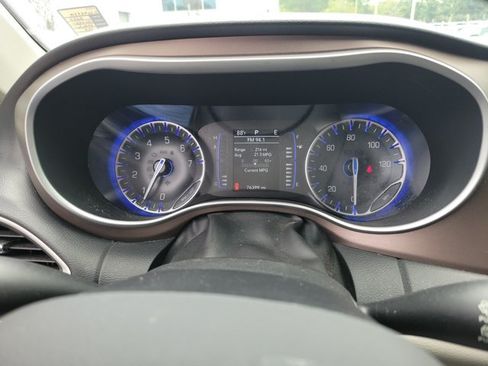 Used 2020 Chrysler Voyager LX w/ Cold Weather Group FWD image 25