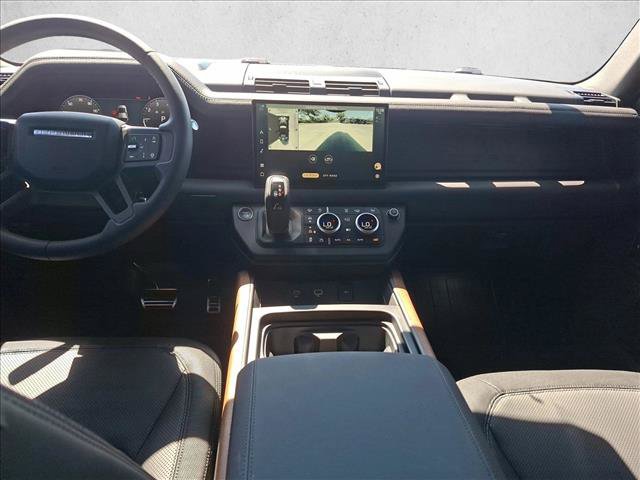 Used 2024 Land Rover Defender 110 X AWD/4WD image 16