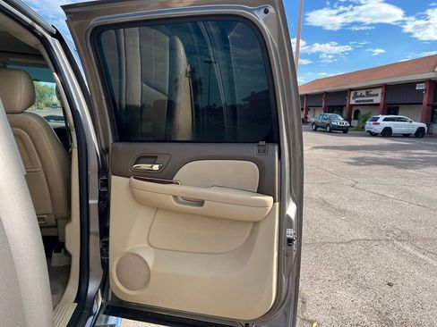 Used 2014 GMC Sierra 2500 SLT w/ SLT Convenience Package image 16