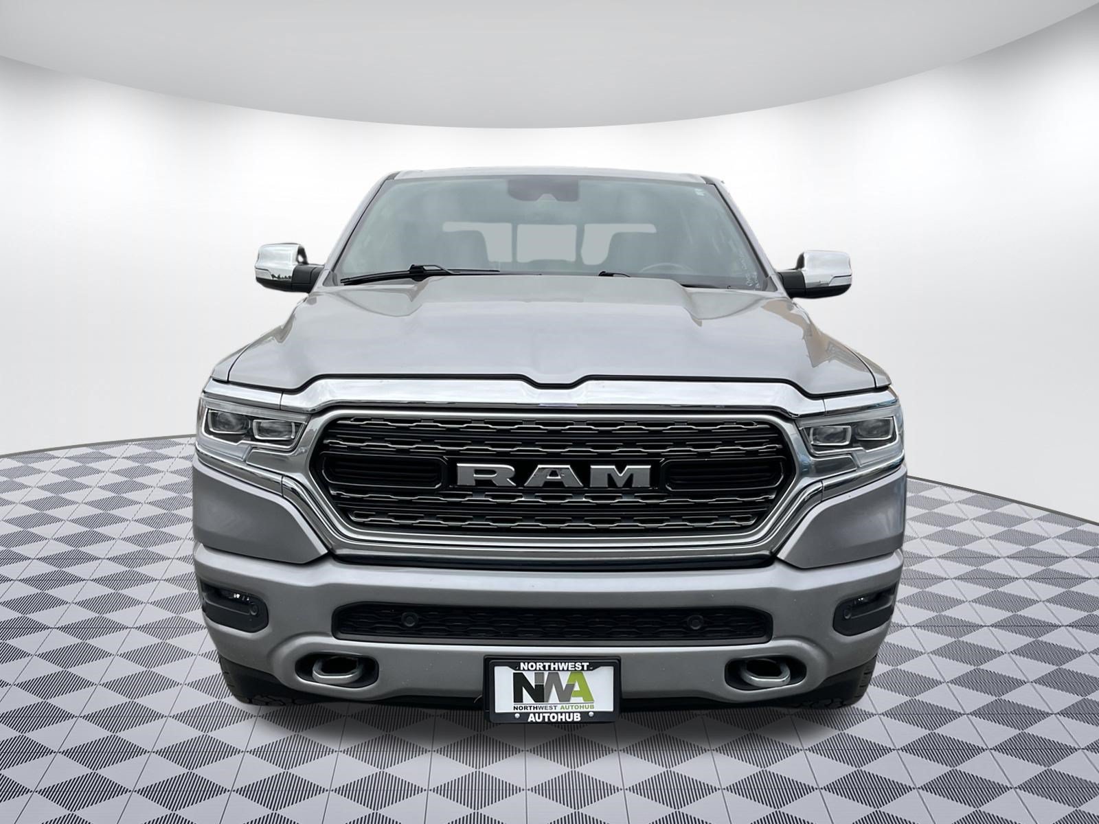 Used 2022 RAM 1500 Limited w/ Body-Colour Bumper Group AWD/4WD image 5