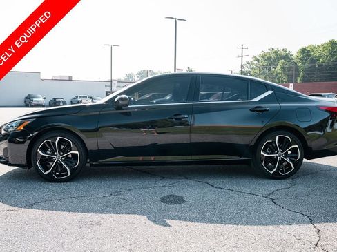 Used 2024 Nissan Altima 2.5 SR FWD image 4