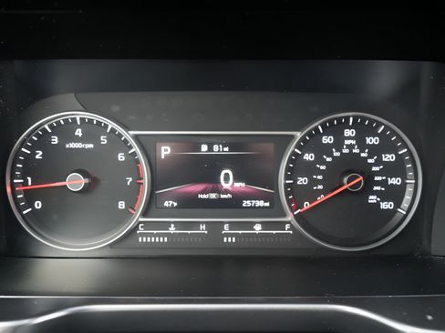 Used 2023 Kia Sorento LX AWD/4WD image 29