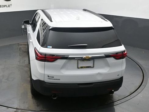 Used 2023 Chevrolet Traverse LT w/ Rear Camera Mirror Package image 58