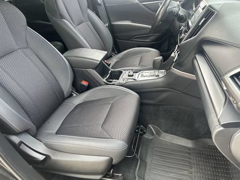 Used 2020 Subaru Forester Premium AWD/4WD image 12