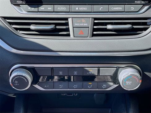 Used 2025 Nissan Altima 2.5 S image 16