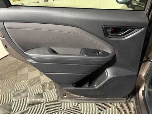 Used 2025 Subaru Forester Premium AWD/4WD image 19