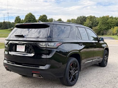 Used 2019 Chevrolet Traverse Premier w/ Redline Edition AWD/4WD image 5