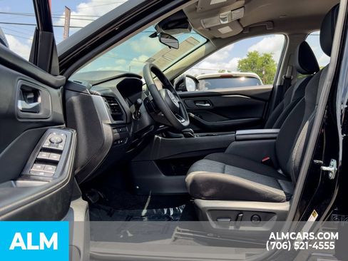 Used 2024 Nissan Rogue SV FWD image 6