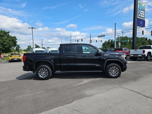 Used 2021 GMC Sierra 1500 AT4 w/ AT4 Premium Package AWD/4WD image 5