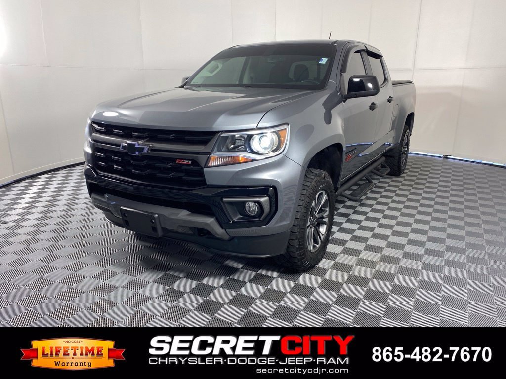 Used 2022 Chevrolet Colorado Z71 AWD/4WD image 3
