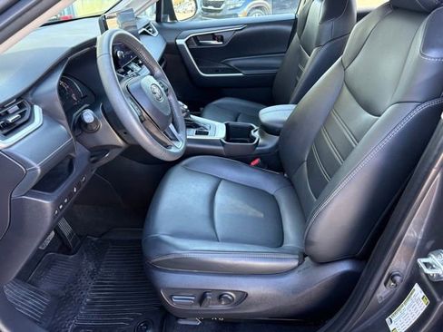 Used 2024 Toyota RAV4 XLE Premium image 10