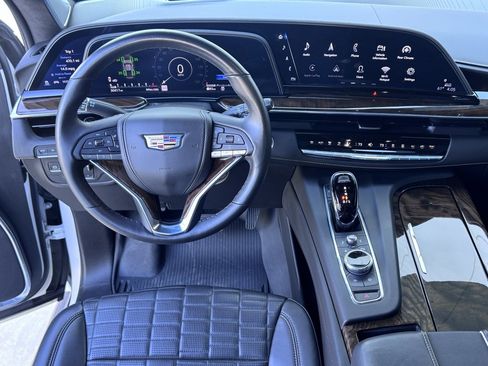 Used 2023 Cadillac Escalade ESV Sport Platinum w/ LPO, ONYX Package image 22