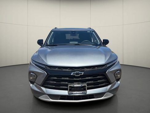 Used 2023 Chevrolet Blazer LT w/ Convenience Package FWD image 2