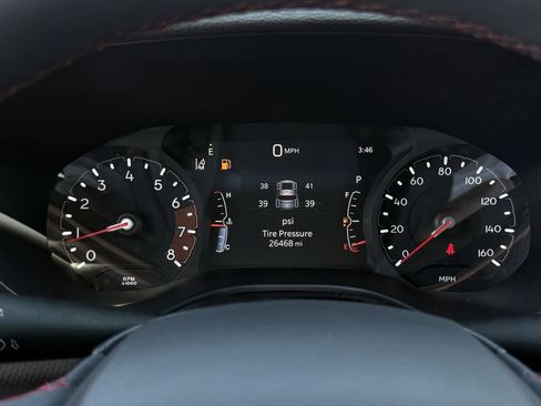 Used 2025 Jeep Compass Trailhawk AWD/4WD image 17
