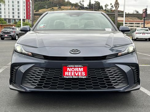 New 2026 Toyota Camry SE FWD image 4