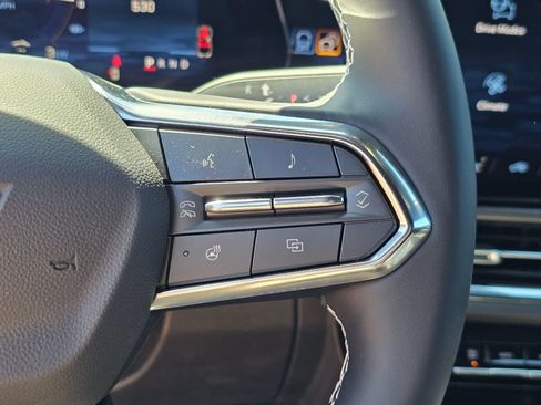 New 2026 Chevrolet Equinox EV LT w/ Comfort Package FWD image 25