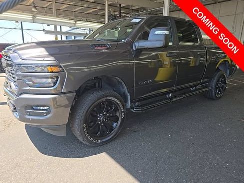 Used 2025 RAM 2500 Big Horn AWD/4WD image 1
