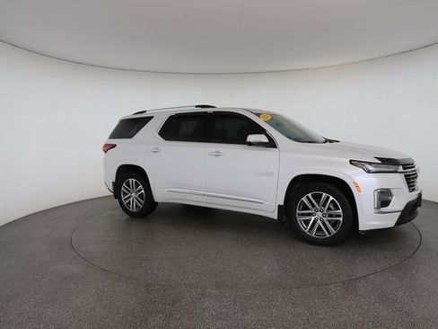 Used 2024 Chevrolet Traverse High Country image 25