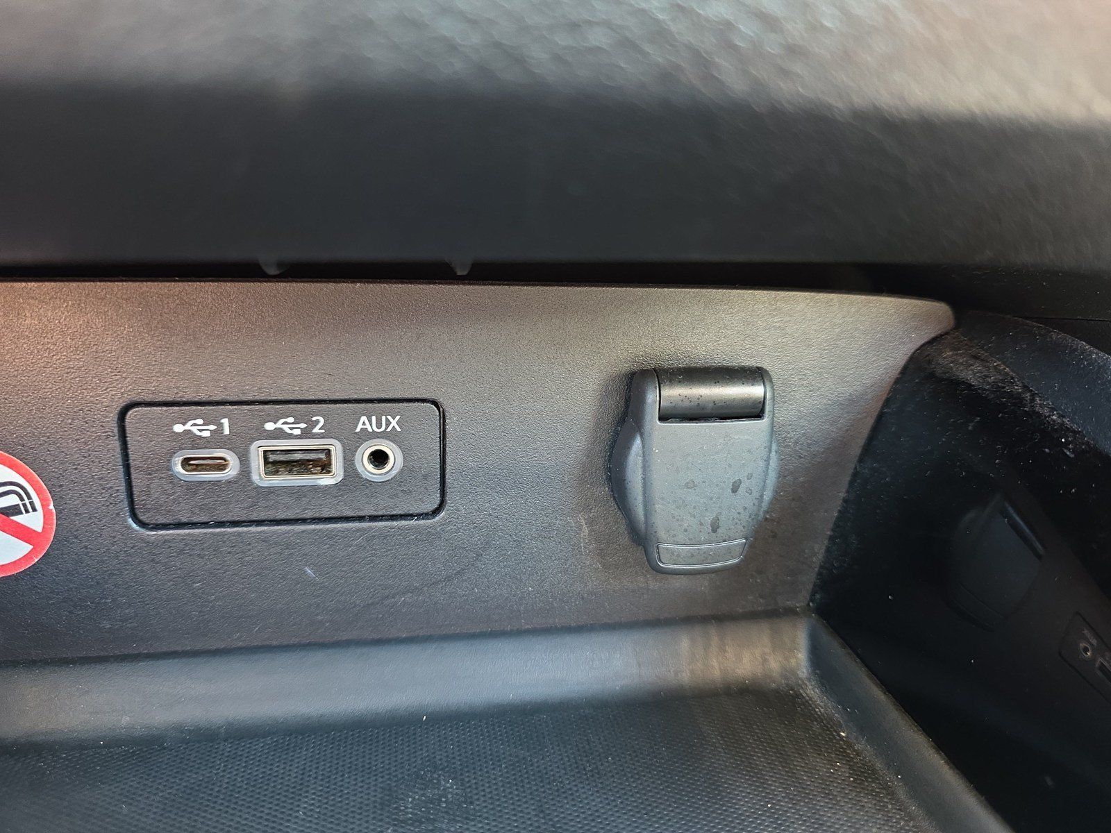 Used 2024 Nissan Altima 2.5 SV FWD image 30