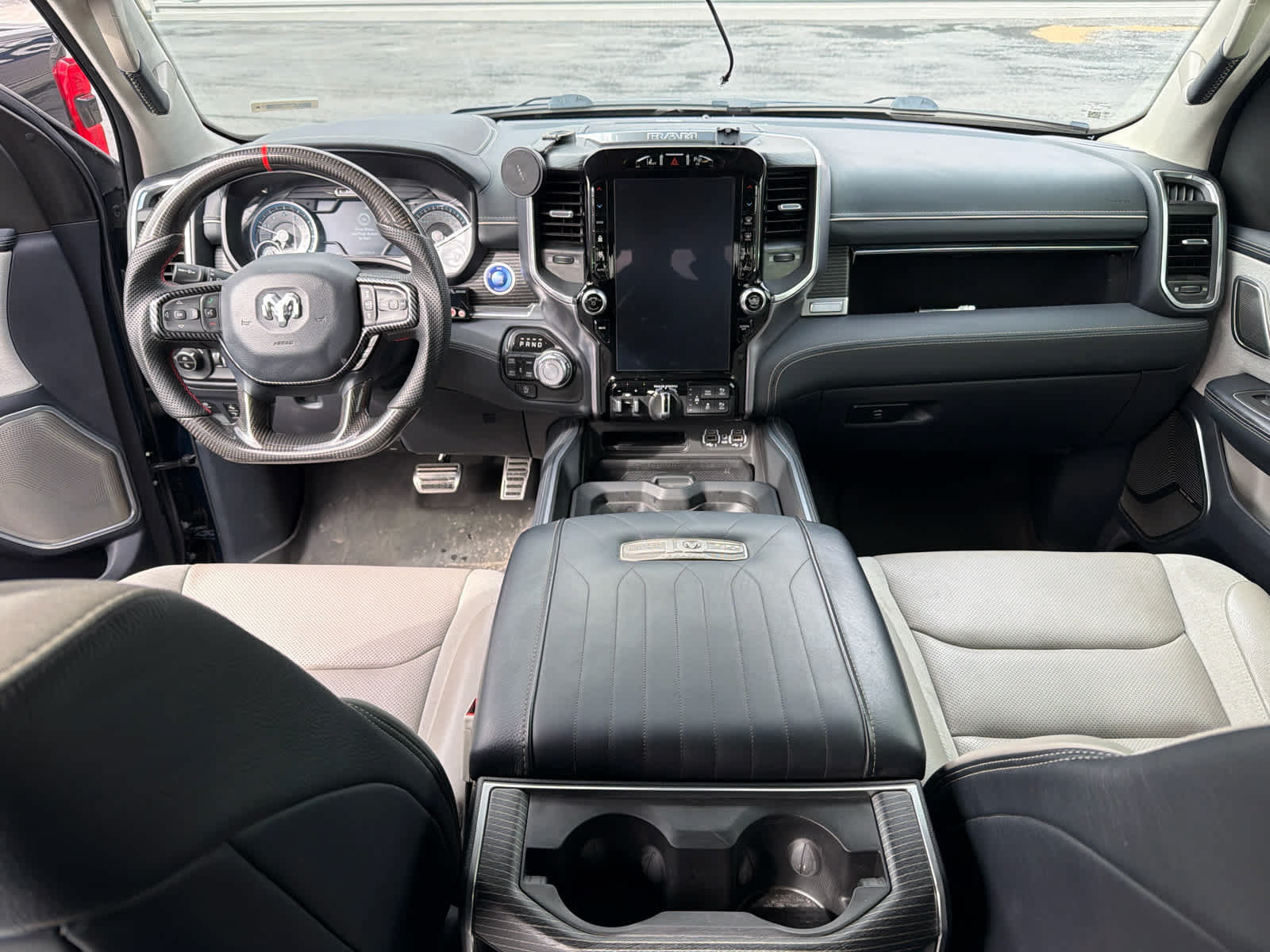 Used 2022 RAM 1500 Limited AWD/4WD image 3