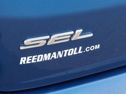 Used 2024 Ford Edge SEL image 33