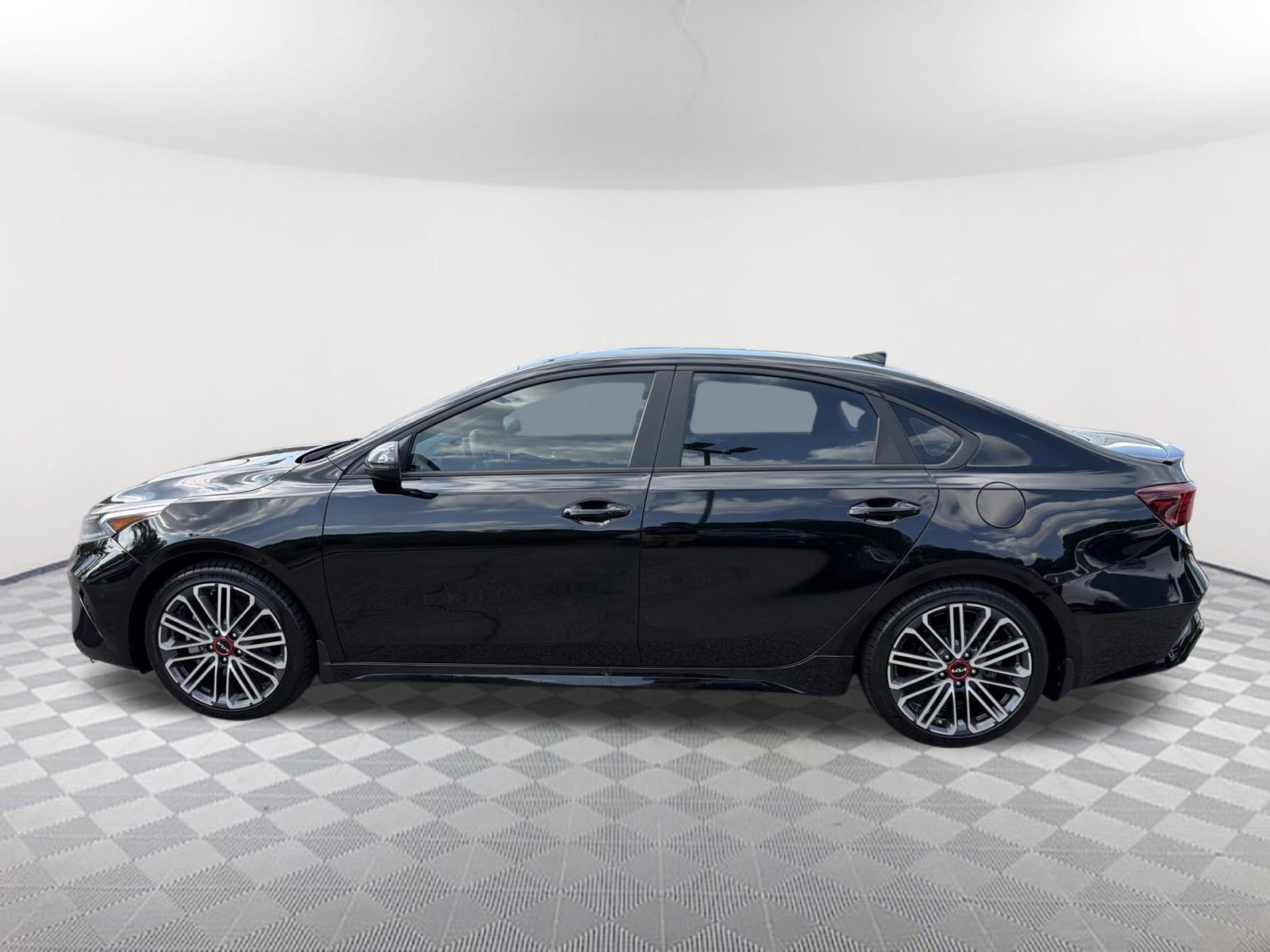 Used 2024 Kia Forte GT FWD image 13
